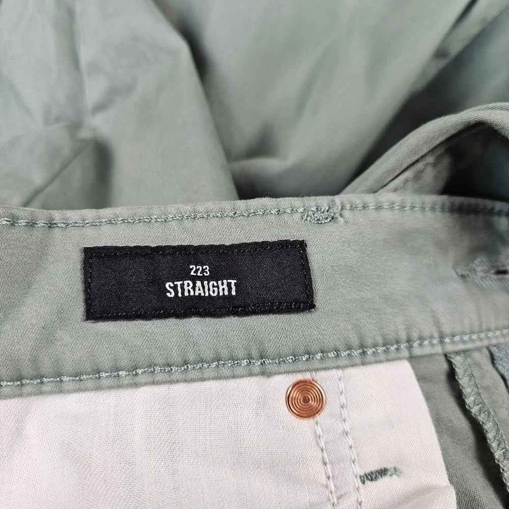 $99 Lucky Brand 223 Straight Leg Pants Mens 34x30 Green Casual Chino Trousers